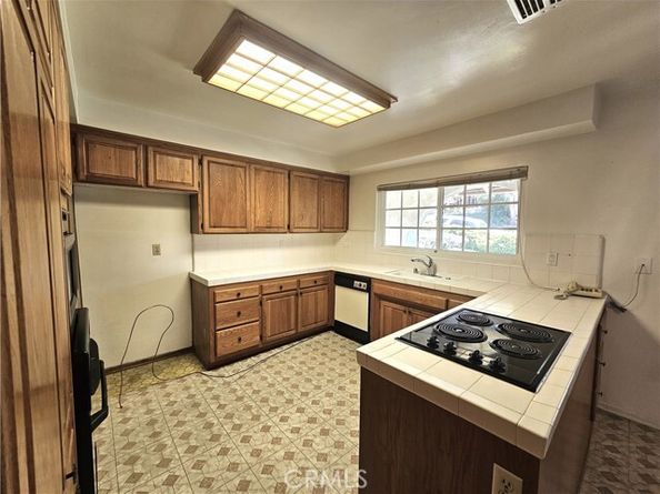 12521 Fraser Avenue, Granada Hills (los Angeles) CA 91344