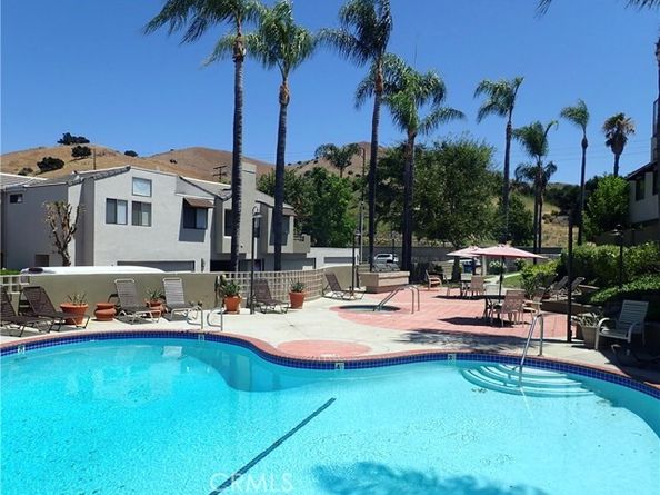 4275 Las Virgenes Road 3, Calabasas CA 91302