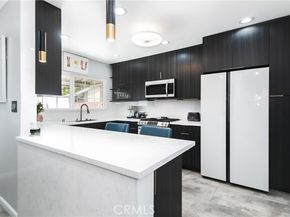 8527 Casaba Avenue, Winnetka (los Angeles) CA 91306