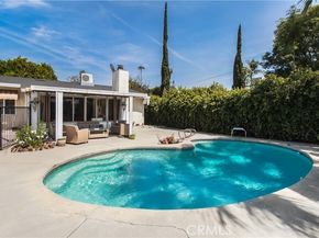 8527 Casaba Avenue, Winnetka (los Angeles) CA 91306