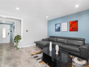 8527 Casaba Avenue, Winnetka (los Angeles) CA 91306