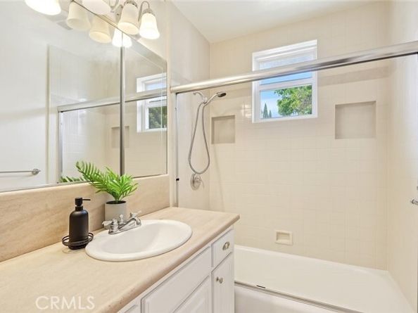 10337 Pinyon Avenue, Tujunga (los Angeles) CA 91042