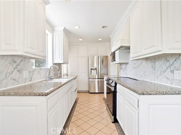 10337 Pinyon Avenue, Tujunga (los Angeles) CA 91042