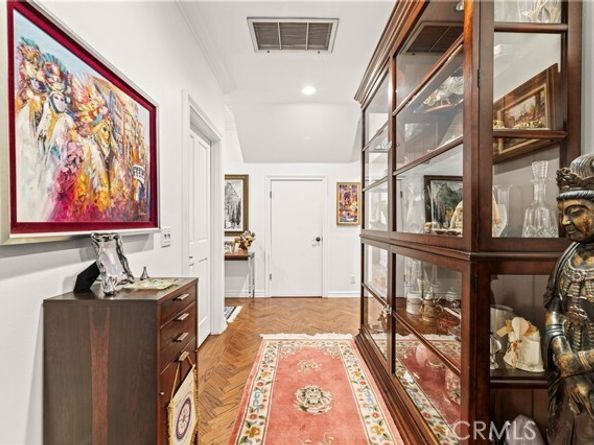 4960 Densmore Avenue, Encino (los Angeles) CA 91436