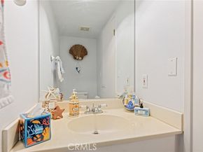 15760 Midwood Drive 6, Granada Hills (los Angeles) CA 91344