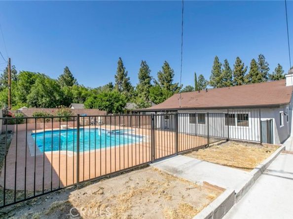 11127 Monogram Avenue, Granada Hills (los Angeles) CA 91344