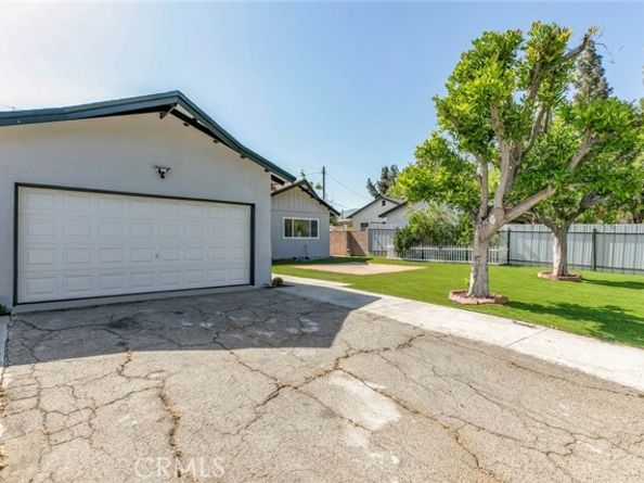 11127 Monogram Avenue, Granada Hills (los Angeles) CA 91344