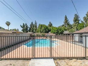 11127 Monogram Avenue, Granada Hills (los Angeles) CA 91344