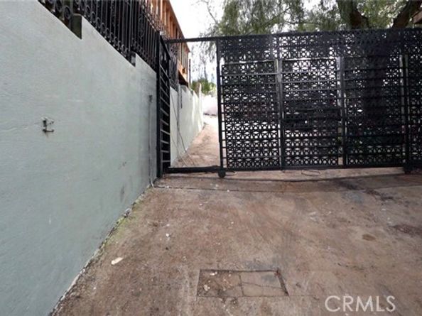 9928 Sunland Boulevard, Sunland (los Angeles) CA 91040