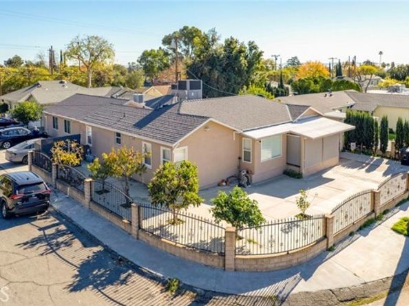 1670 N Oxford Avenue, Pasadena CA 91104