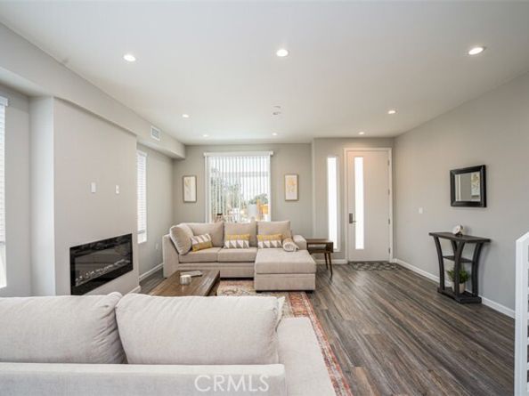 7030 Valmont Street A, Tujunga (los Angeles) CA 91042