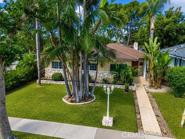 10529 La Mirada, Whittier CA 90604