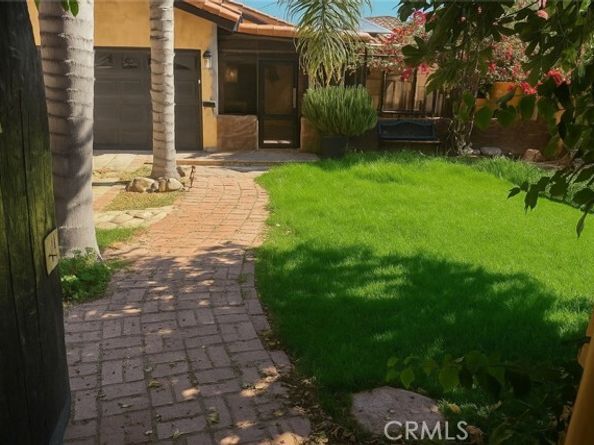 7326 Vanalden, Reseda (los Angeles) CA 91335