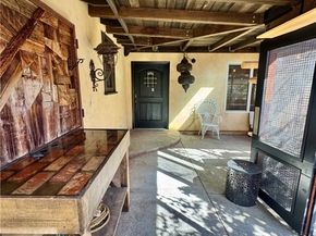 7326 Vanalden, Reseda (los Angeles) CA 91335