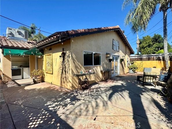 7326 Vanalden, Reseda (los Angeles) CA 91335