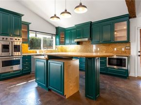 7326 Vanalden, Reseda (los Angeles) CA 91335