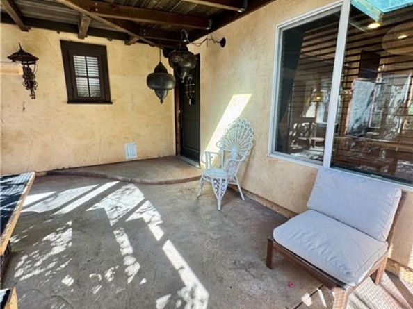 7326 Vanalden, Reseda (los Angeles) CA 91335