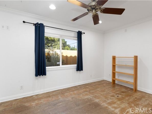 7326 Vanalden, Reseda (los Angeles) CA 91335