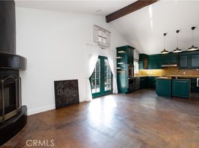 7326 Vanalden, Reseda (los Angeles) CA 91335