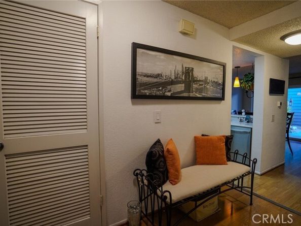 15735 Nordhoff 26, Los Angeles CA 91343
