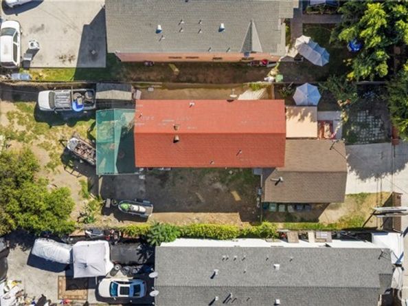 10616 Wilmington, Los Angeles CA 90002