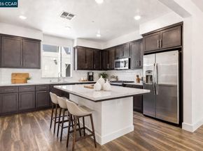 205 Plum Tree St, Livermore CA 94551