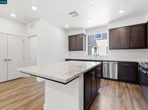 205 Plum Tree St, Livermore CA 94551