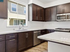 205 Plum Tree St, Livermore CA 94551