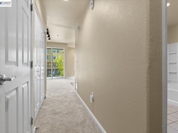 1121 40th Street 4201, Emeryville CA 94608