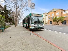 1121 40th Street 4201, Emeryville CA 94608