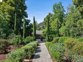 7406 Circle Hill DR, Oakland CA 94605