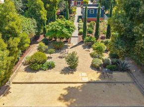 7406 Circle Hill DR, Oakland CA 94605