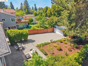 7406 Circle Hill DR, Oakland CA 94605