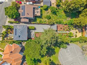 7406 Circle Hill DR, Oakland CA 94605