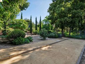 7406 Circle Hill DR, Oakland CA 94605