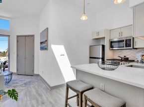 410 Webster St 5, Oakland CA 94607