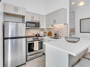 410 Webster St 5, Oakland CA 94607
