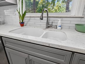 914 61st Street, Oakland CA 94608