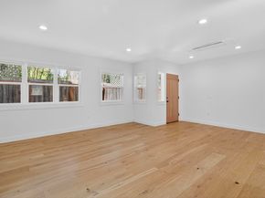 914 61st Street, Oakland CA 94608