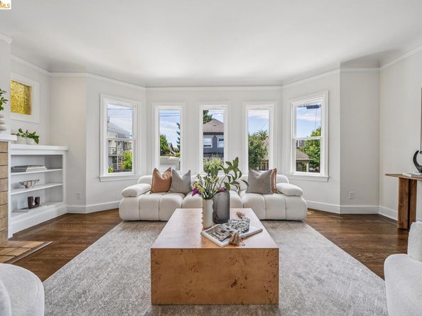 4191 Montgomery ST, Oakland CA 94611