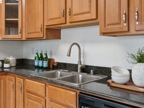 26 Raintree Ct 30, Hayward CA 94544