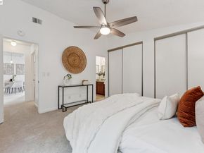 26 Raintree Ct 30, Hayward CA 94544