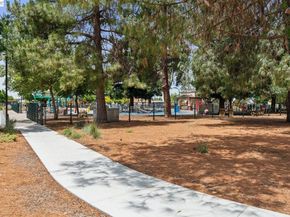 26 Raintree Ct 30, Hayward CA 94544