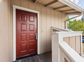 26 Raintree Ct 30, Hayward CA 94544