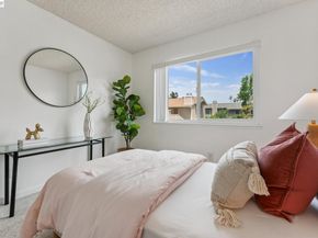 26 Raintree Ct 30, Hayward CA 94544
