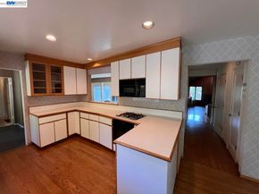 274 Orchard Rd, Orinda CA 94563