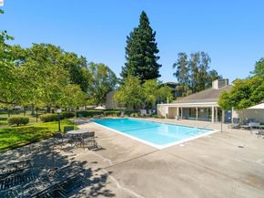 1930 Barrymore Cmn Z, Fremont CA 94538