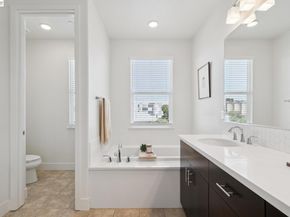 472 Diller St, Alameda CA 94501