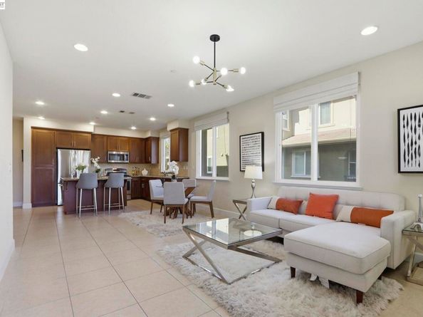 272 Currlin Cir, Milpitas CA 95035