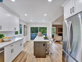 Undisclosed Address #41137526, Pleasant Hill CA 94523